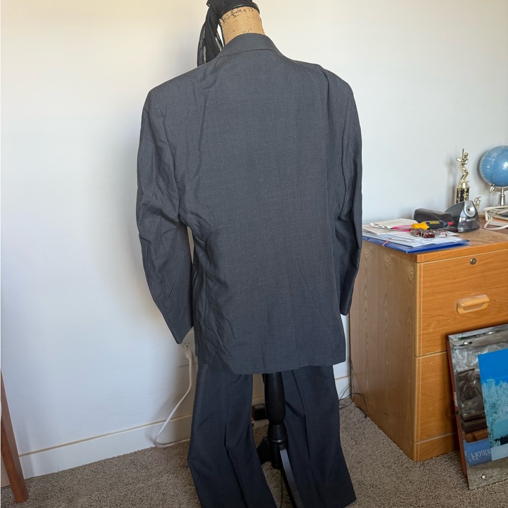 Ladies Gray Suit Blazer. In a size 20.